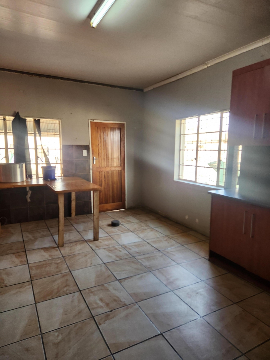 4 Bedroom Property for Sale in Hennenman Free State